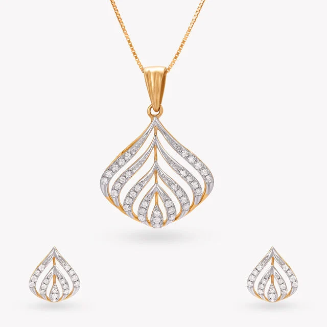 Rhombic Shape Diamond Pendant and Earrings Set